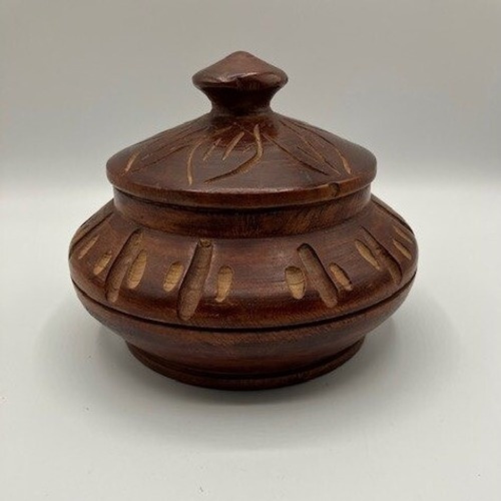 Hand Carved Round Wooden Trinket Box with‎ LId Floral Design Vintage